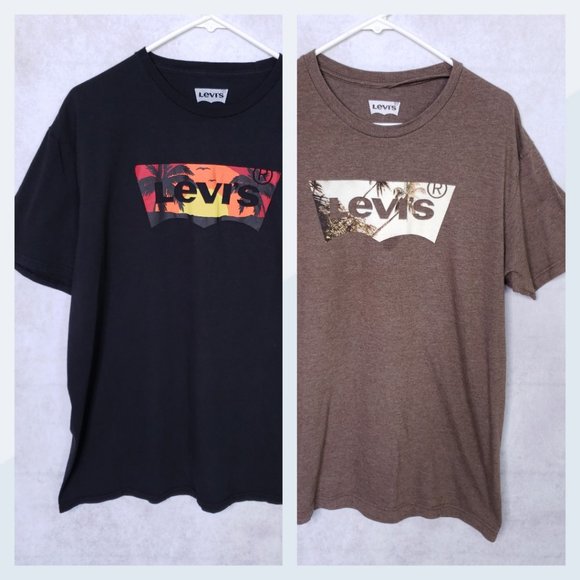 Lot of 2 Levi's Palm Tree Logo Graphic T-Shirts - Picture 1 of 10